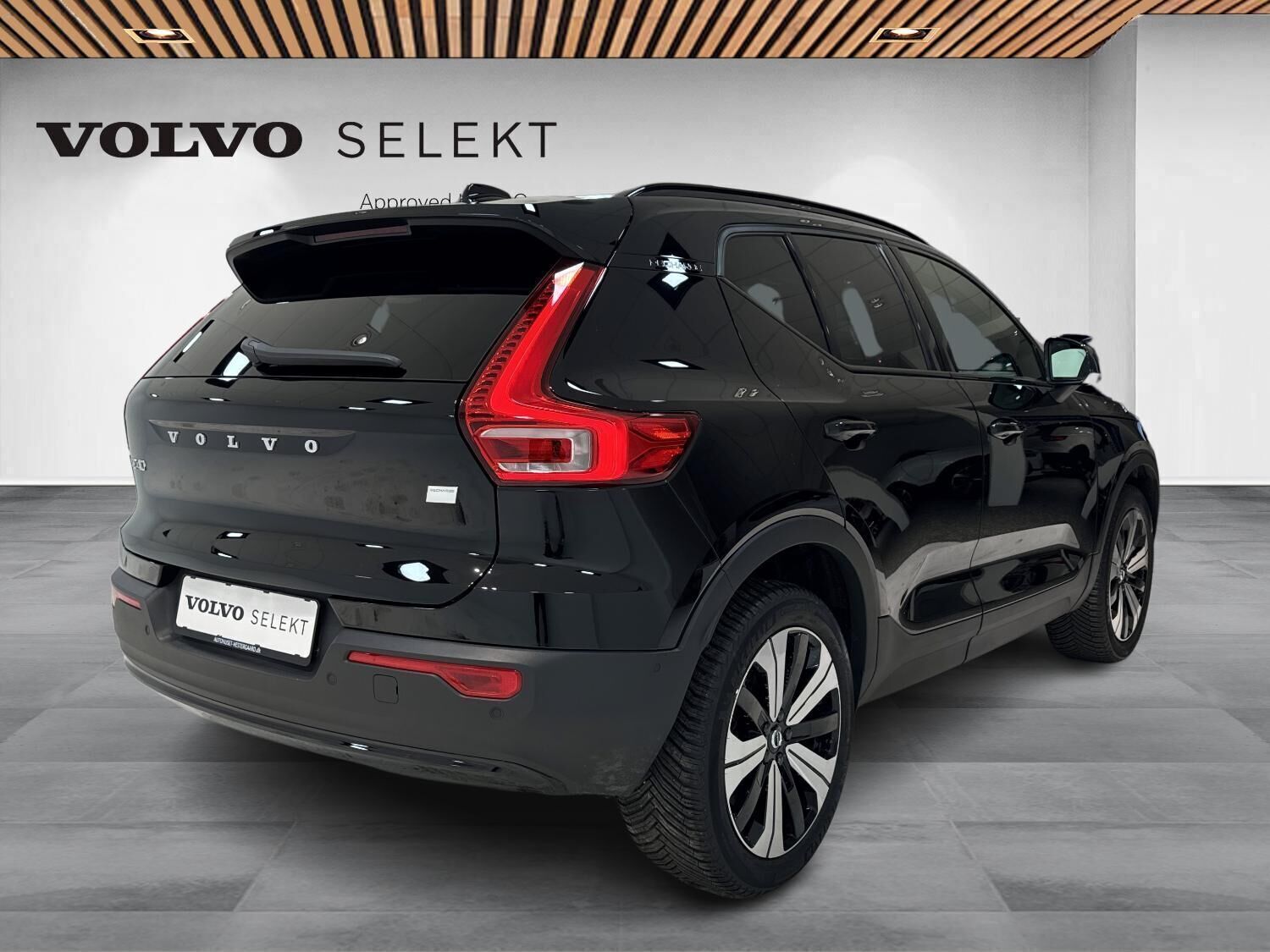 Volvo XC40 P6 ReCharge Core