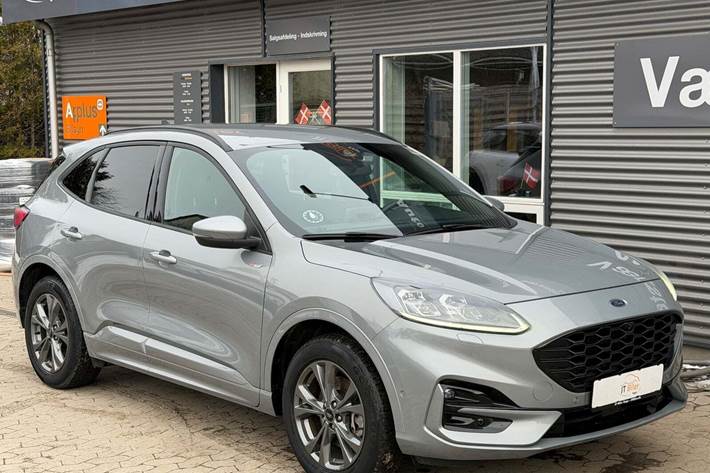Sølv Ford Kuga fra 2021