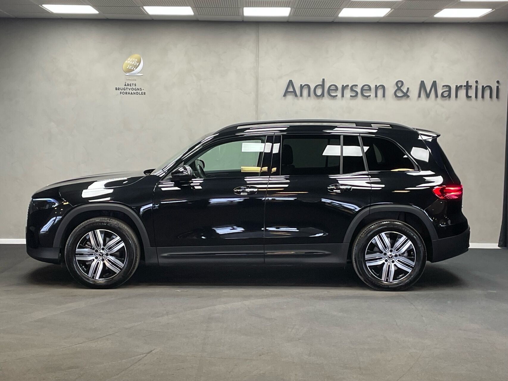 Mercedes EQB 300 EL Electric Art 7 pers. 4Matic 228HK 5d Aut.