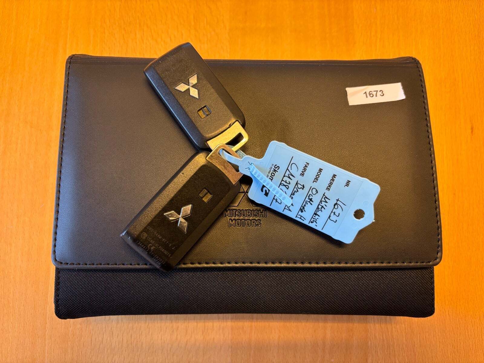 undefined Mitsubishi Outlander fra 2020