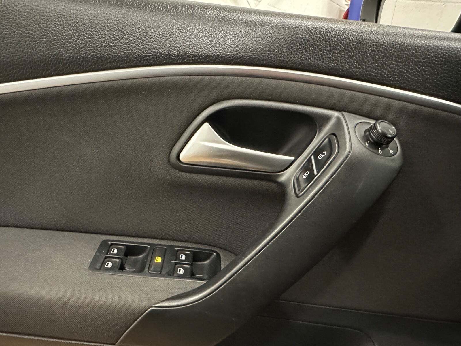 Sort VW Polo fra 2016