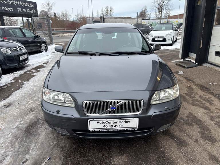 Volvo V70 2,4 140 Momentum