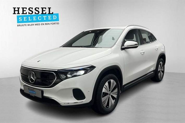 Hvid Mercedes EQA250+ fra 2023 set udefra