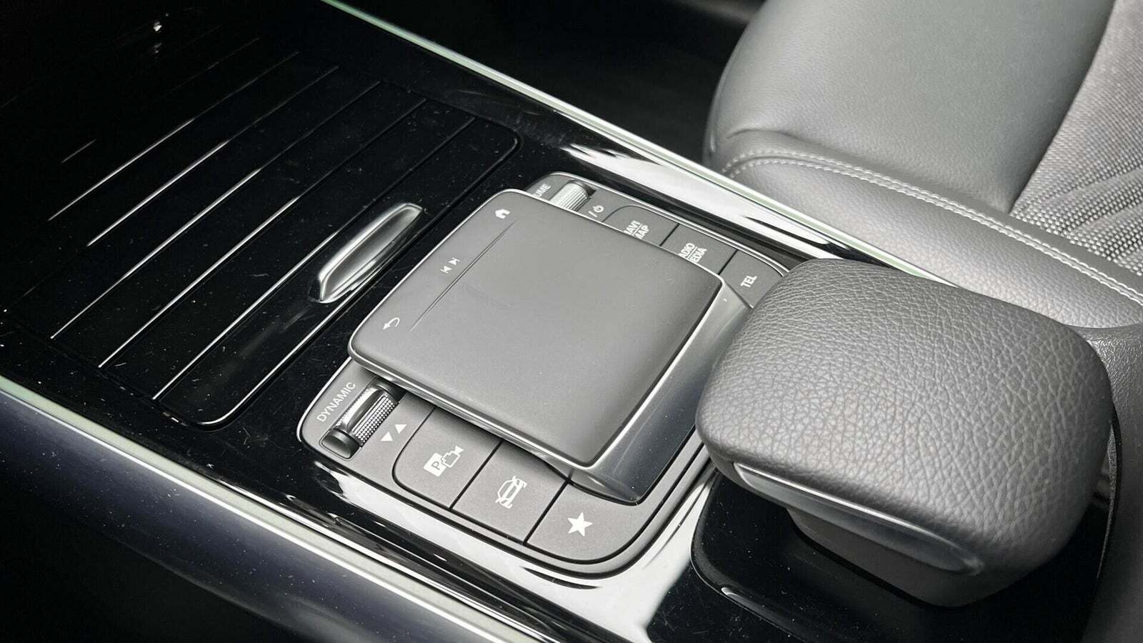 Hvid Mercedes EQA250+ fra 2023