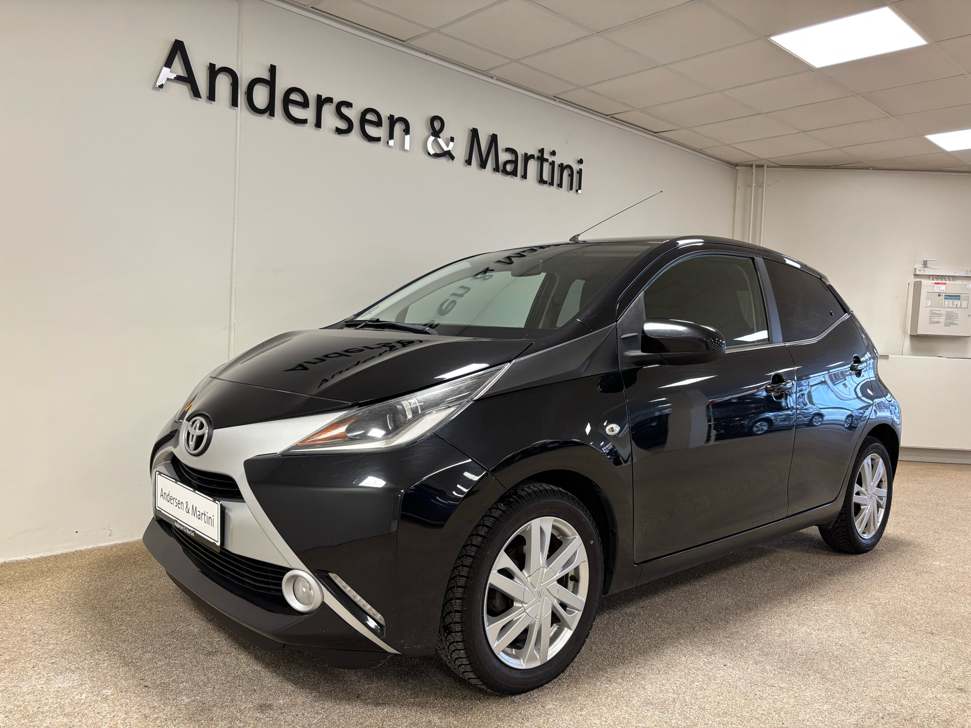 Toyota Aygo 1,0 VVT-I X-Black II 69HK 5d