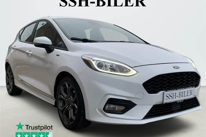 Hvid Ford Fiesta fra 2018 set udefra