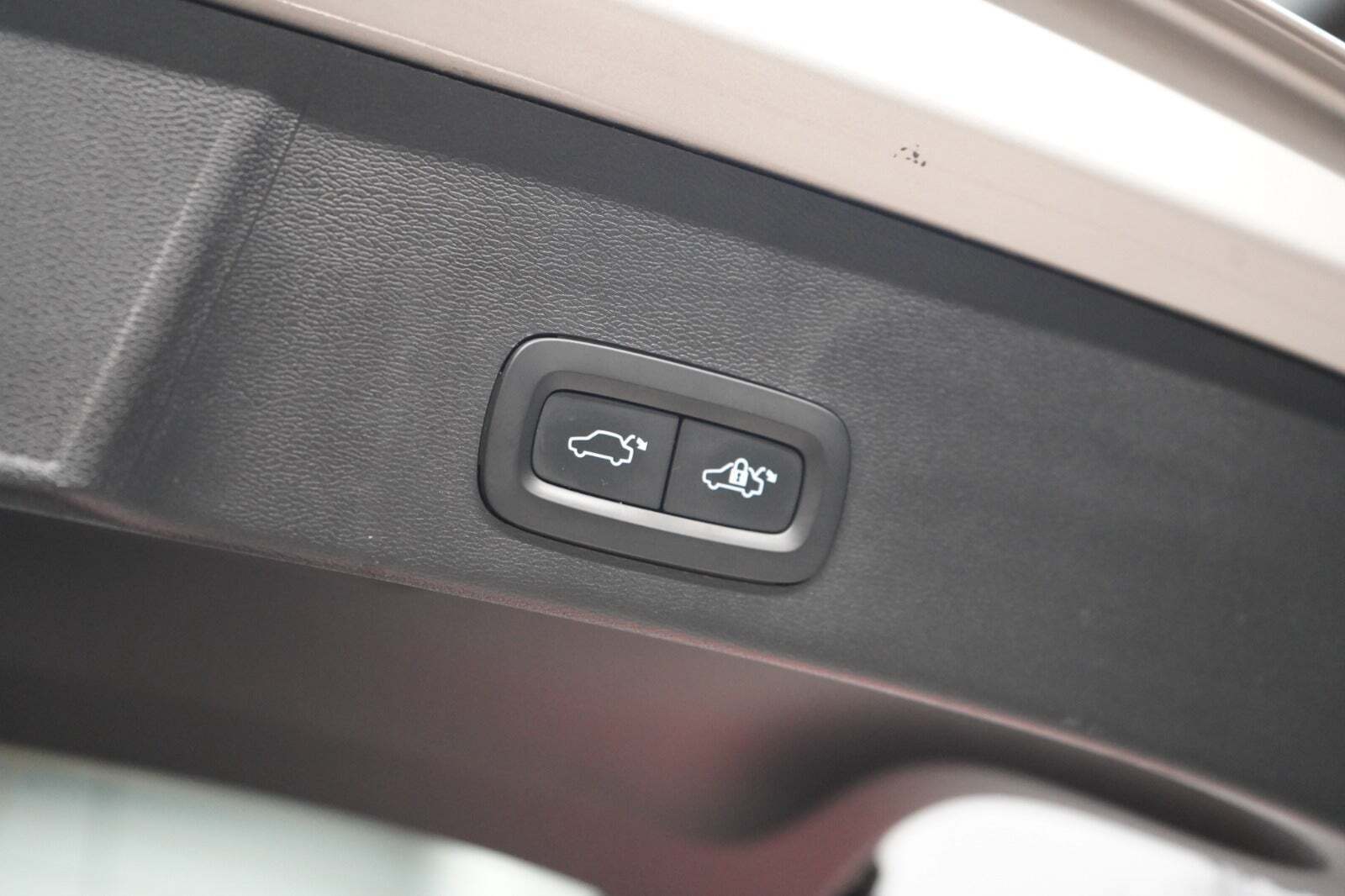 Volvo XC40 P6 ReCharge Plus