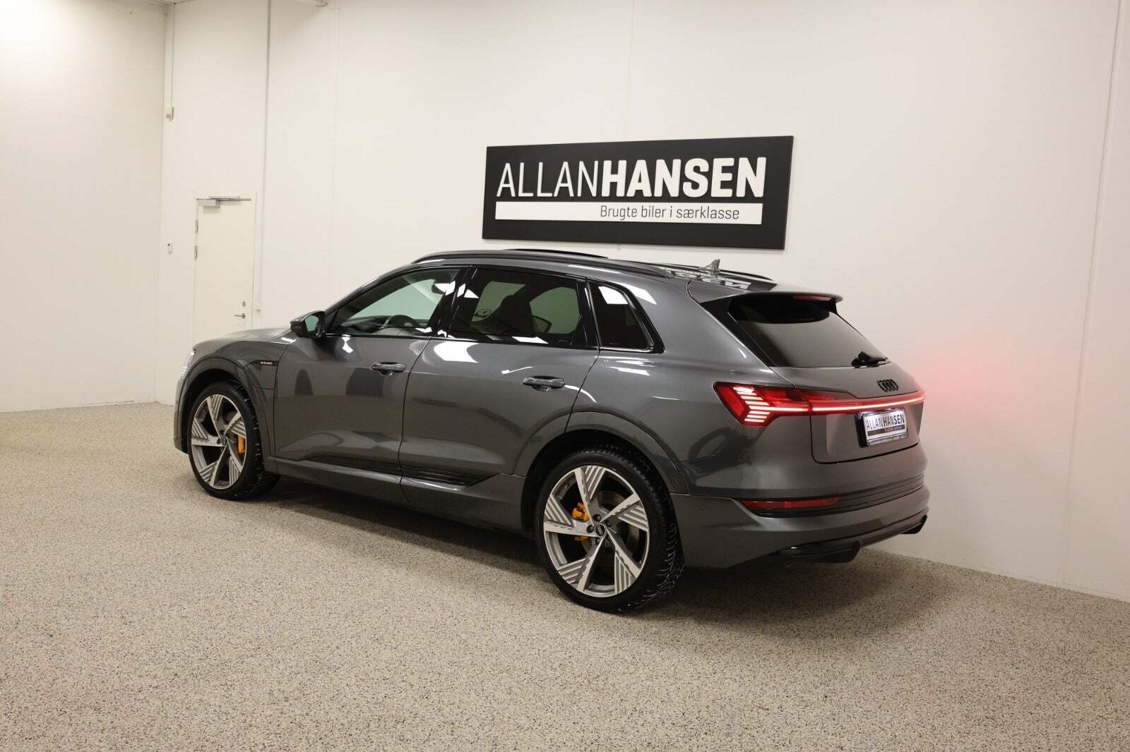 Audi e-tron 55 S-line quattro