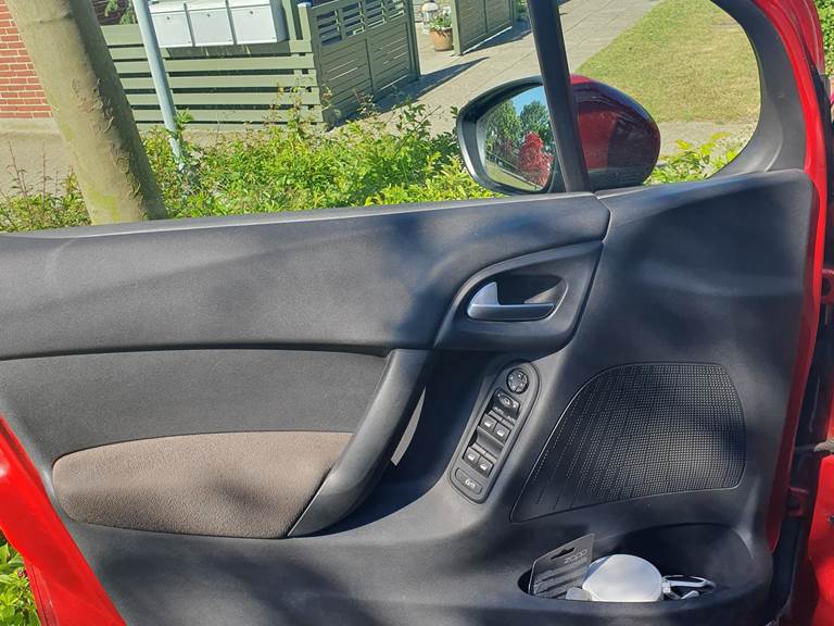 Citroën C3 1,2 4-dørs m. bagklap 5 man