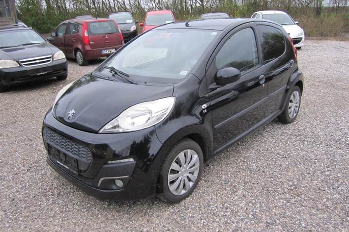 undefined Peugeot 107 fra 2012 set udefra