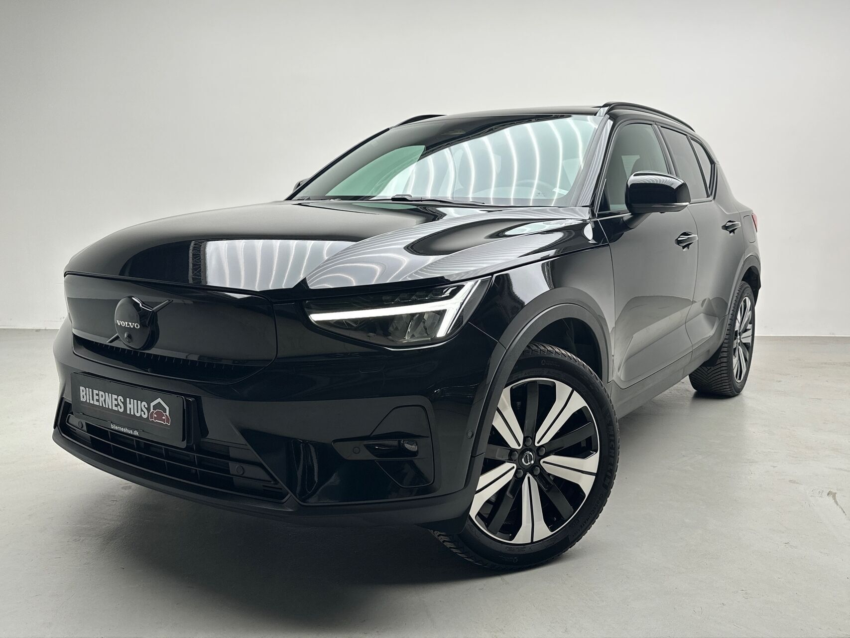 Sort Volvo XC40 fra 2022