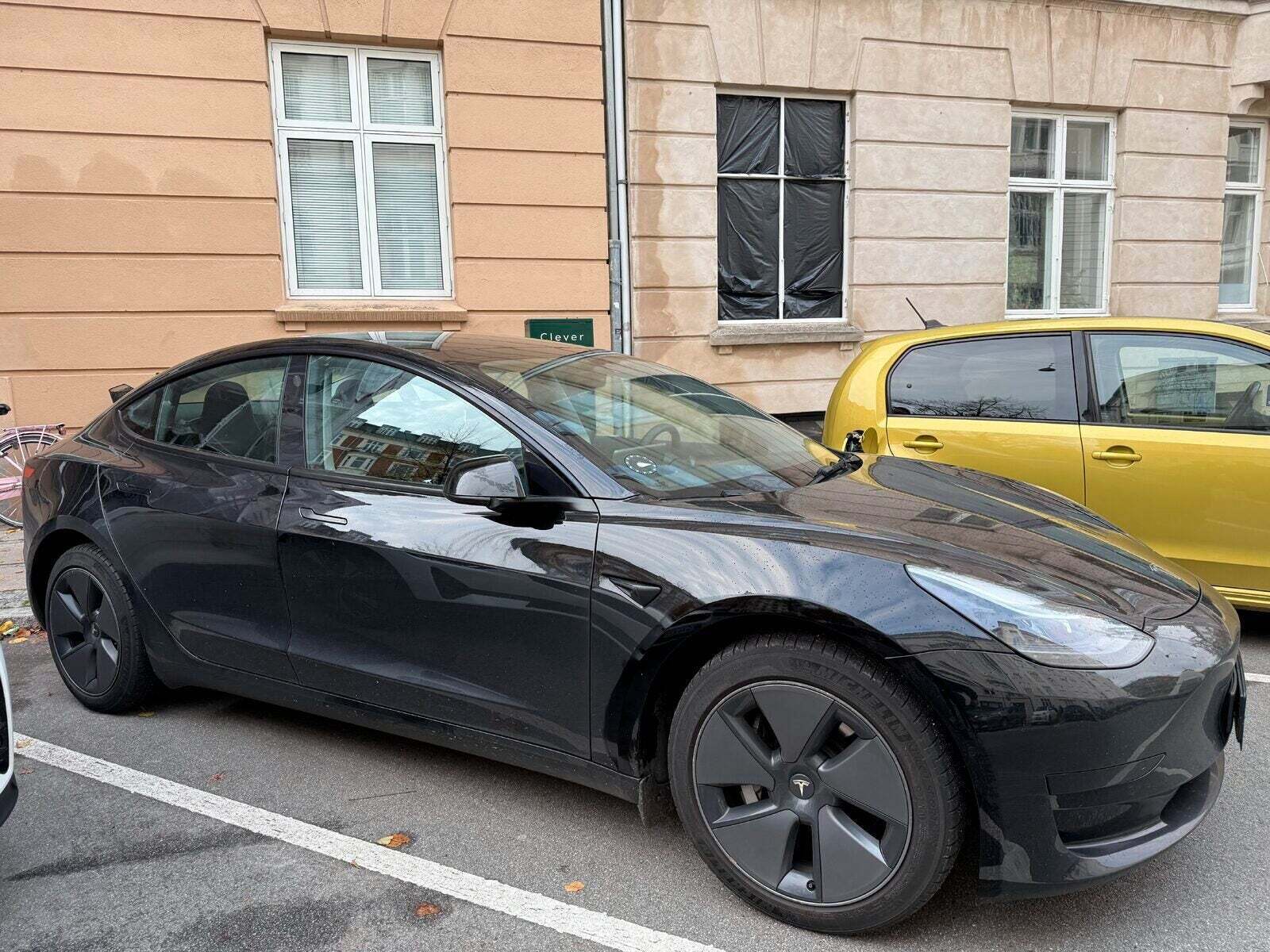 Tesla Model 3 Standard Range+ RWD