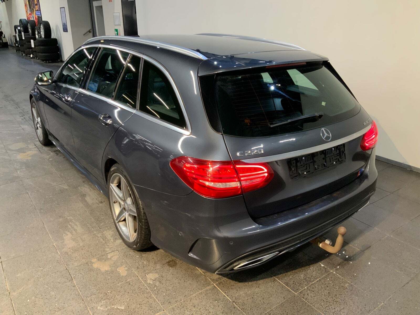 Mercedes C220 d 2,2 AMG Line stc. aut.