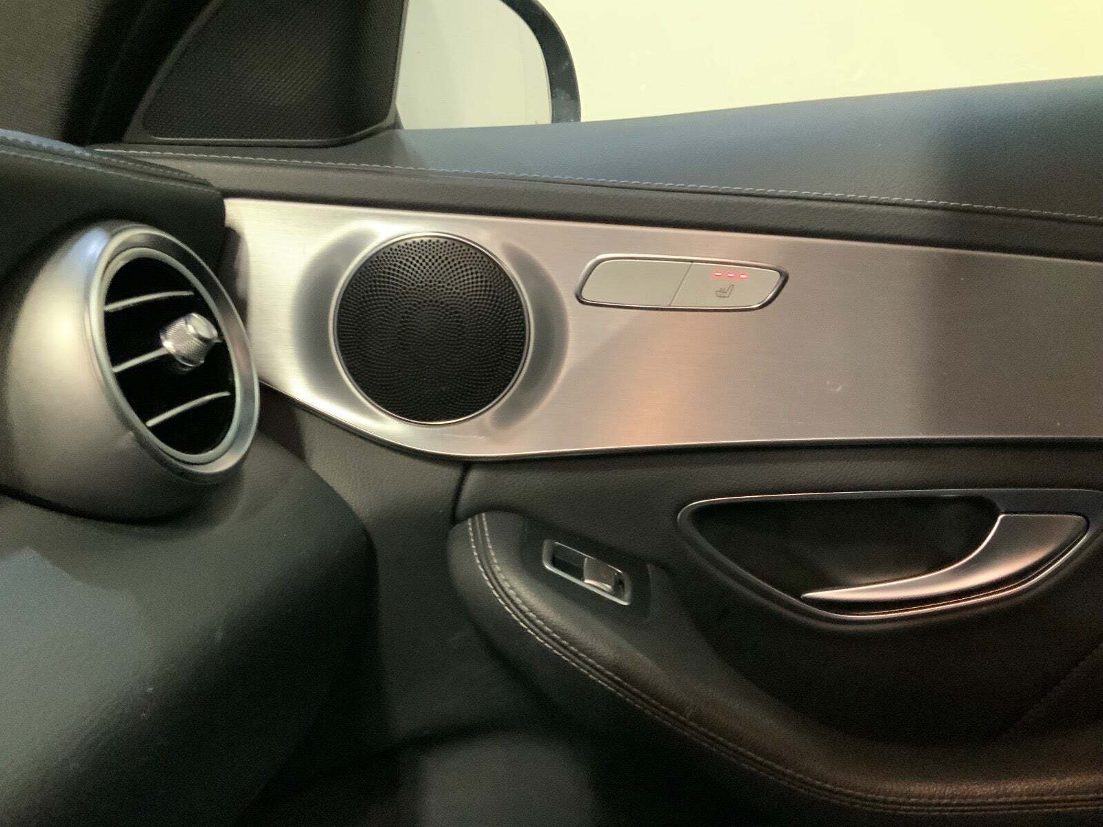 Grå Mercedes C220 d fra 2015