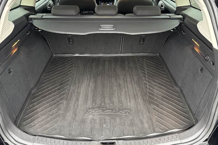 Sort Ford Focus fra 2017