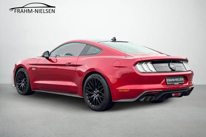 Rød Ford Mustang fra 2020