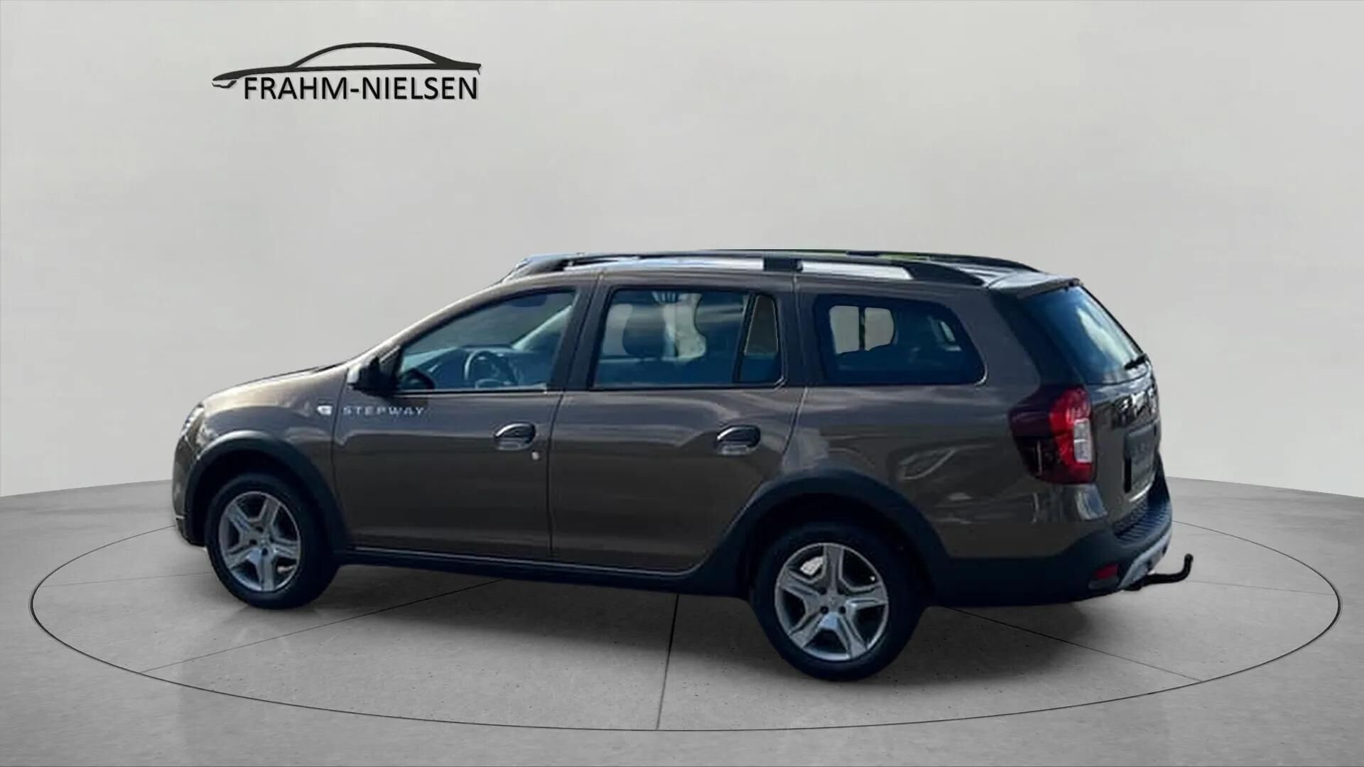 Brun Dacia Logan fra 2019