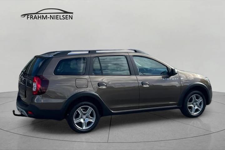 Brun Dacia Logan fra 2019