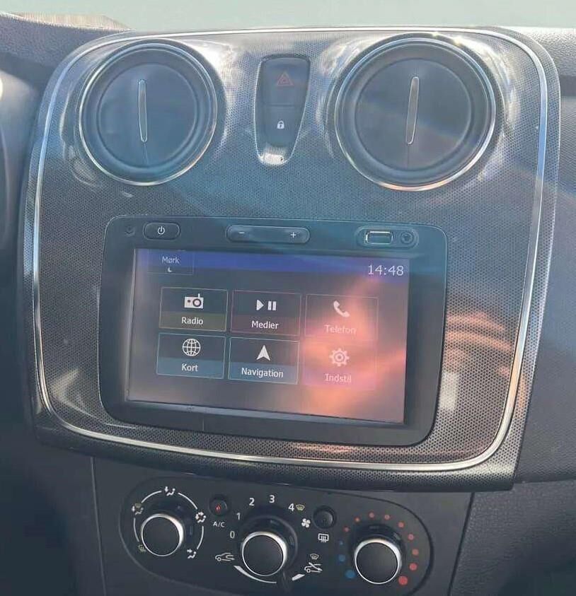 Brun Dacia Logan fra 2019