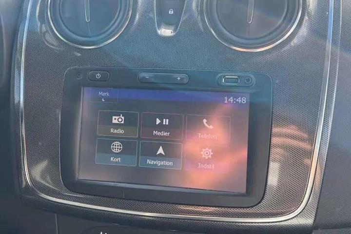 Brun Dacia Logan fra 2019