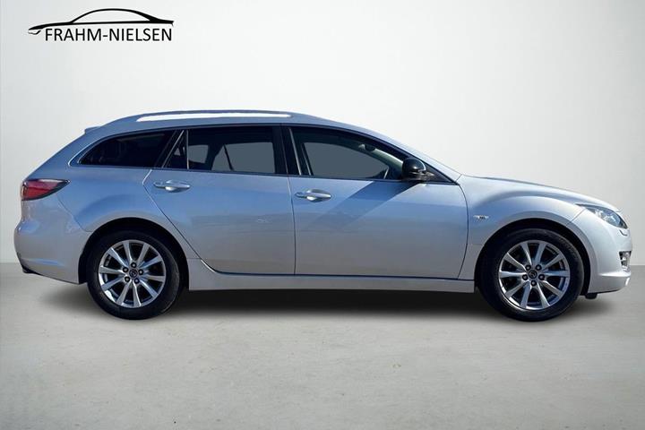 Grå Mazda 6 fra 2008