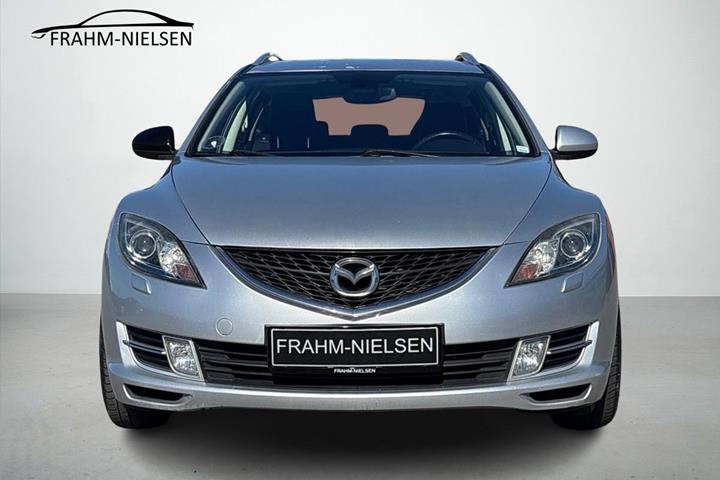 Grå Mazda 6 fra 2008