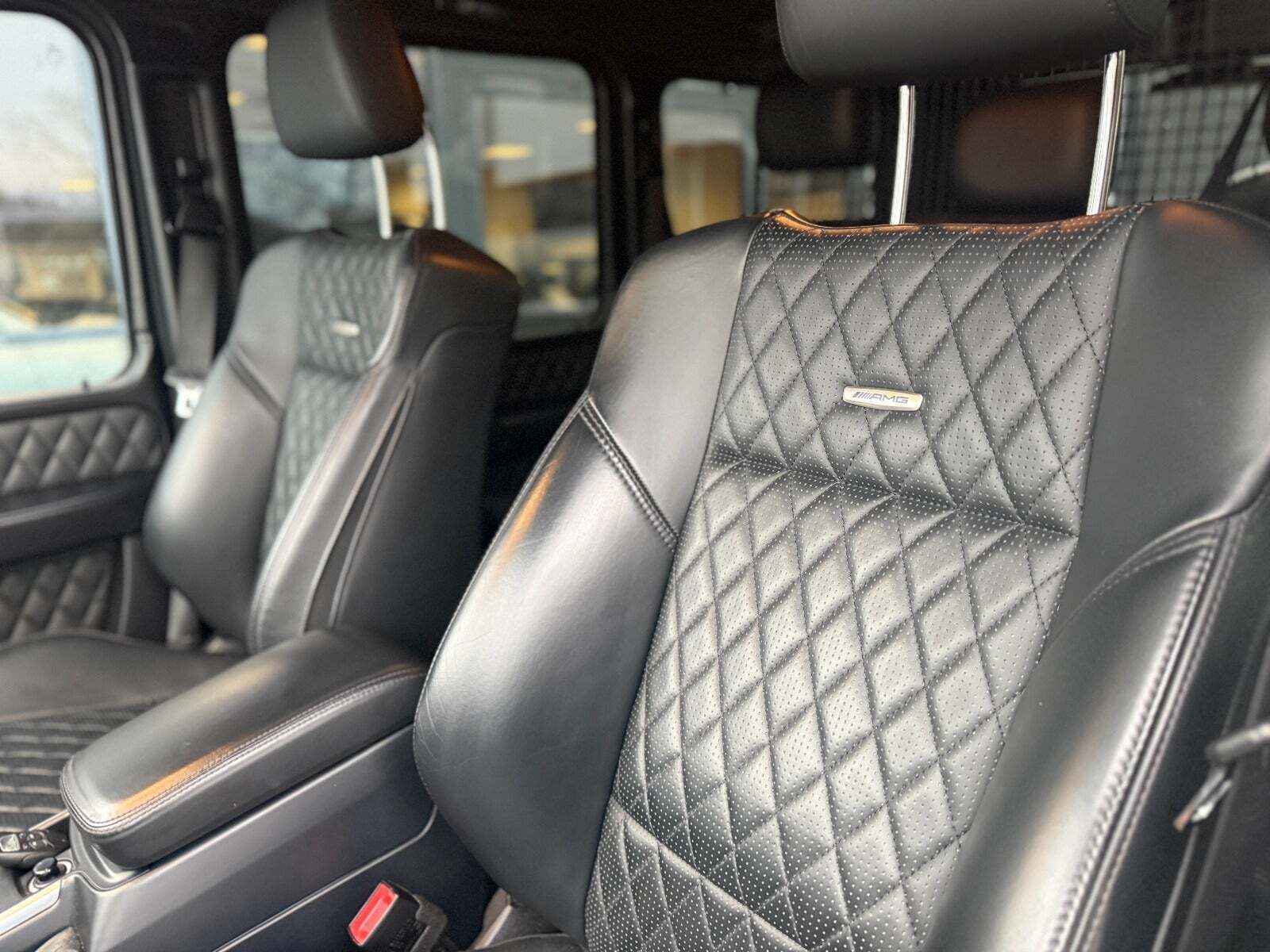 Grå Mercedes G63 fra 2014