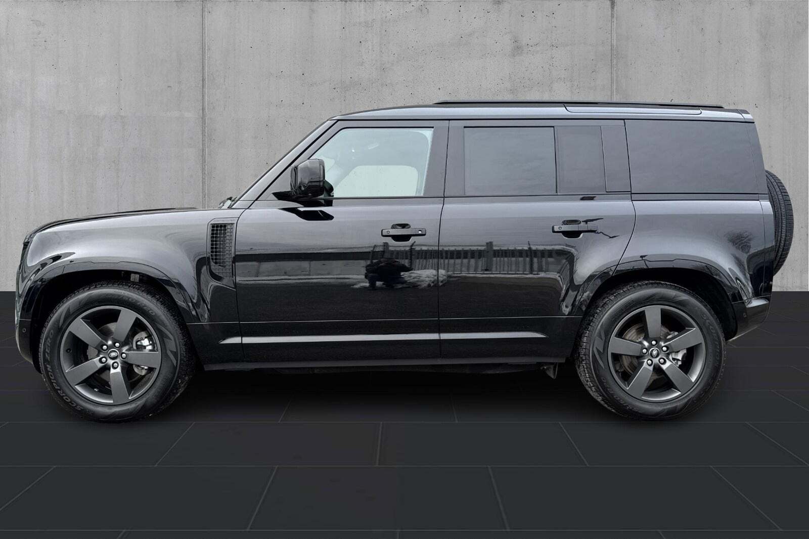 Land Rover Defender 110 3,0 D250 Hard Top X-Dynamic SE aut. Van