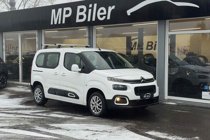 Hvid Citroën Berlingo fra 2021