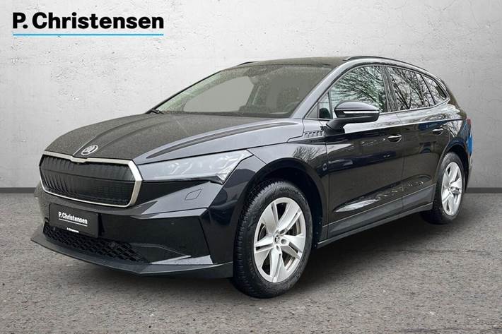 Sort Skoda Enyaq fra 2024 set udefra
