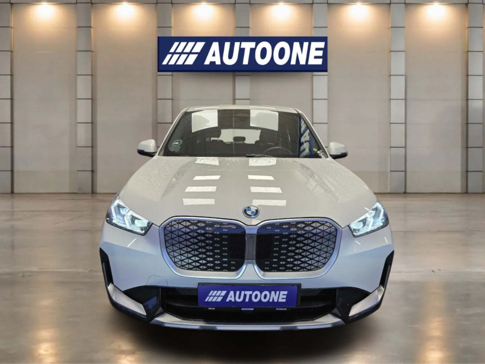 BMW iX1 xDrive30 X-Line