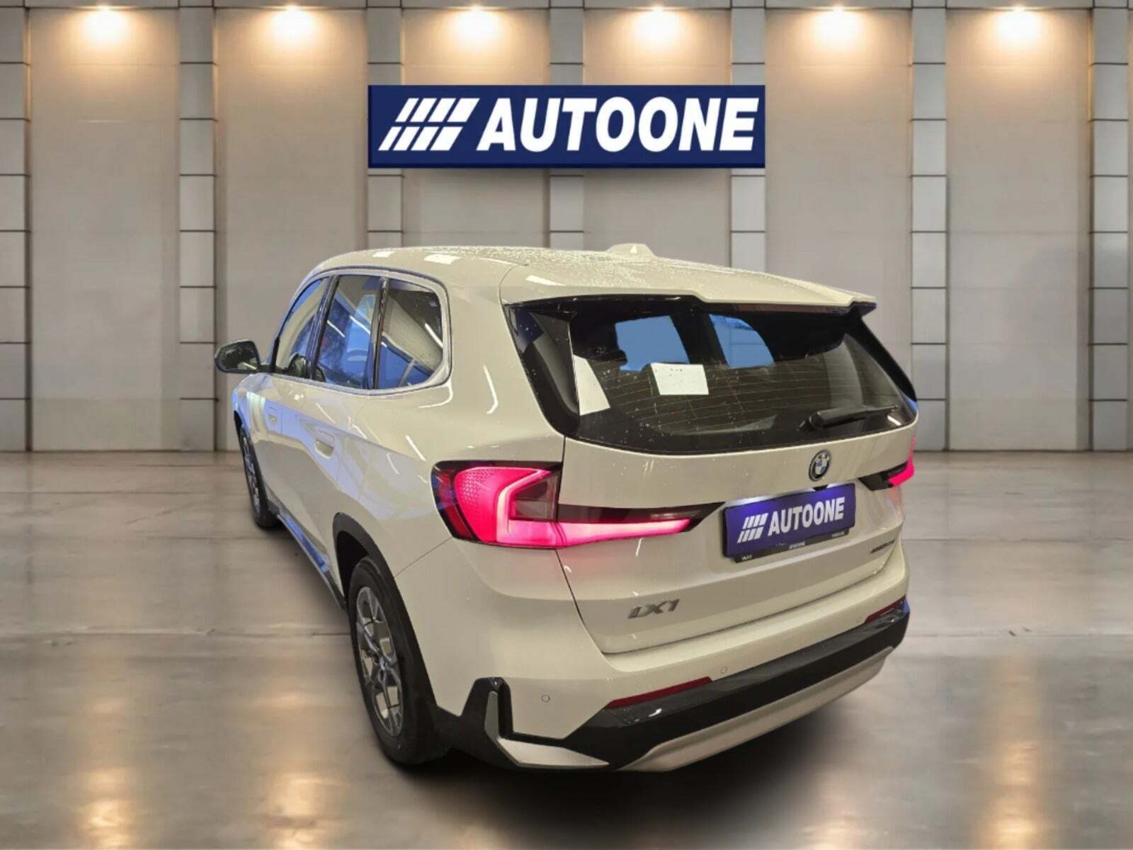 BMW iX1 xDrive30 X-Line