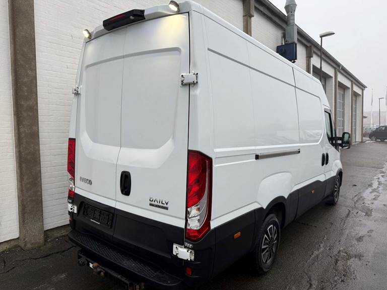 Iveco Daily 3,0 35S18 12m³ Van AG8