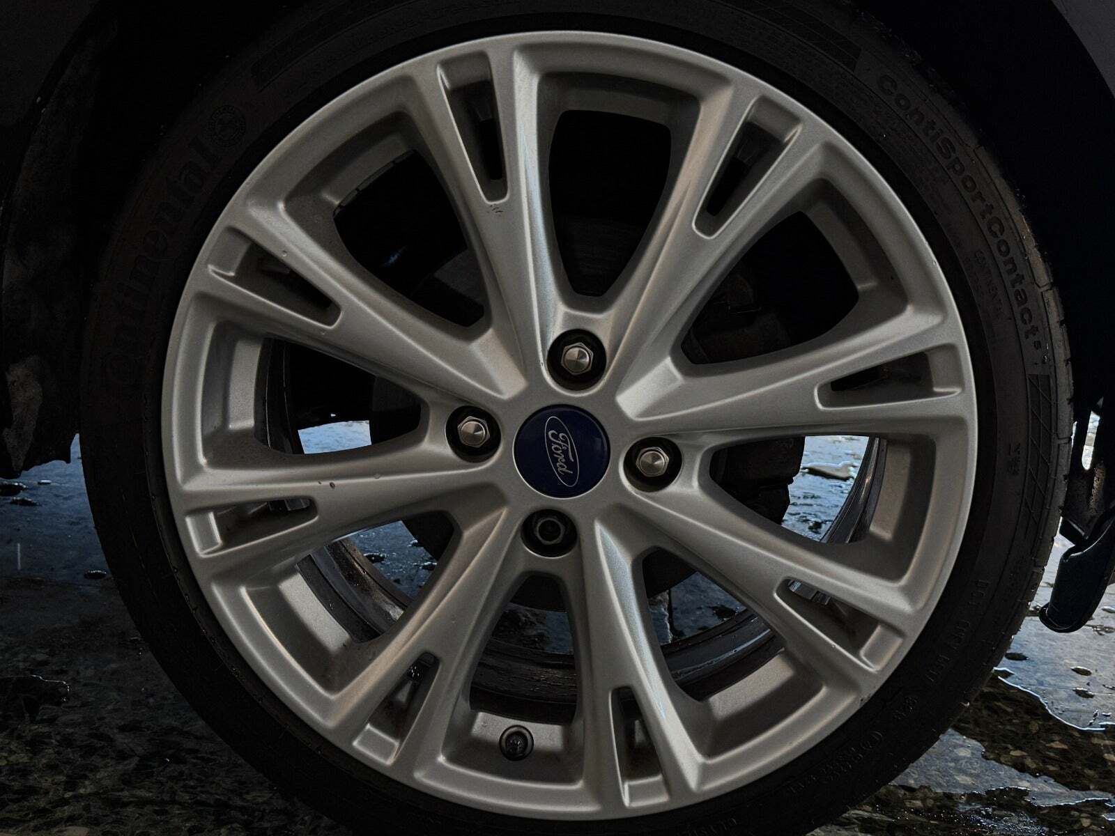 Sort Ford Fiesta fra 2015