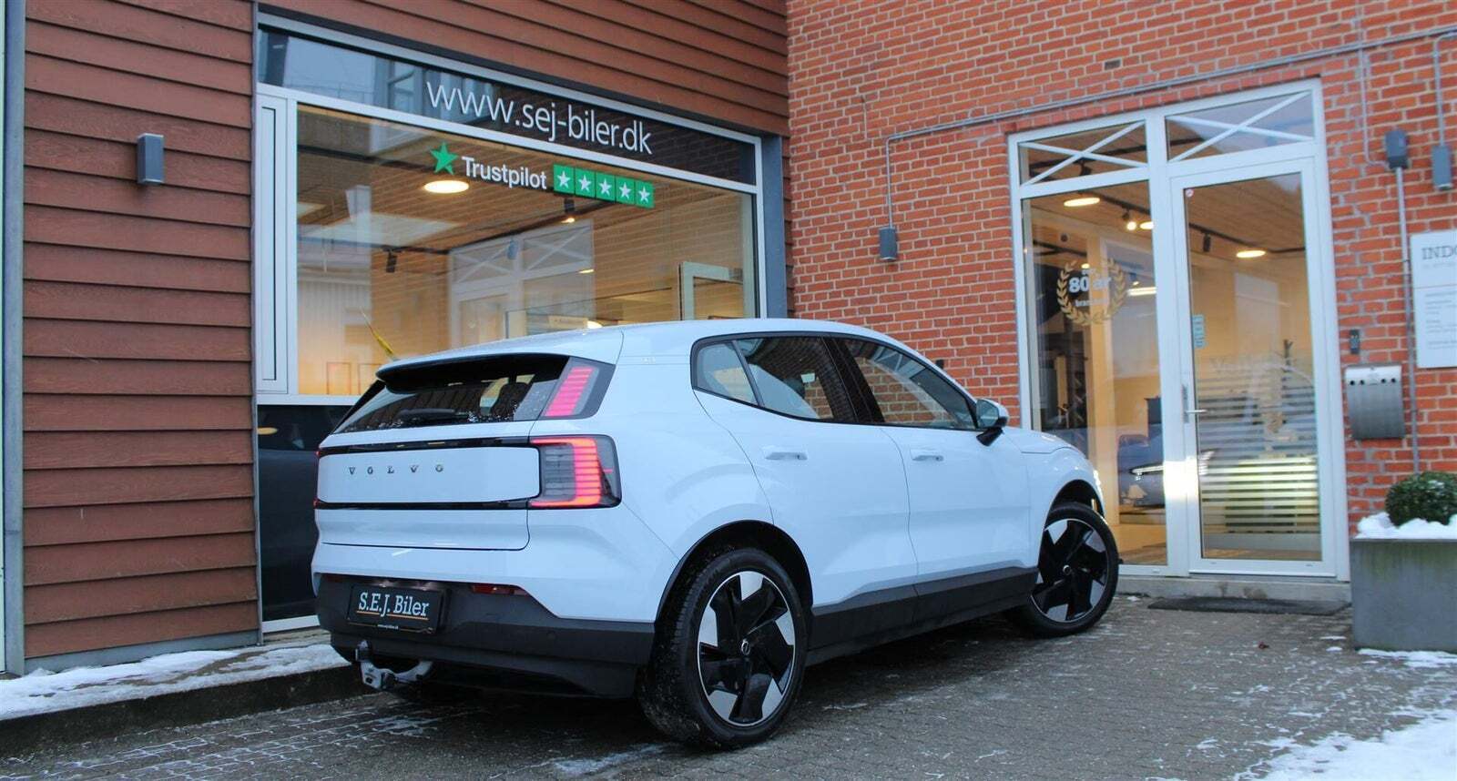 Blå Volvo EX30 fra 2024