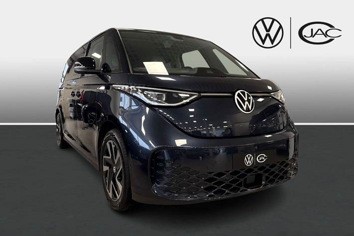 Blå VW ID.Buzz fra 2025 set udefra