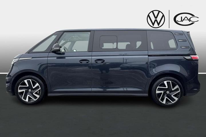 Blå VW ID.Buzz fra 2025