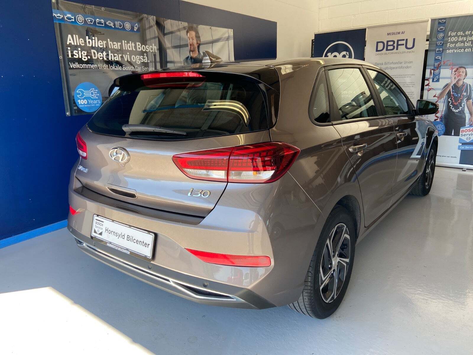 Brun Hyundai i30 fra 2022