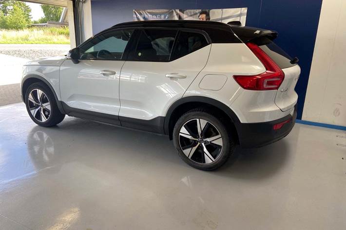 Hvid Volvo XC40 fra 2022