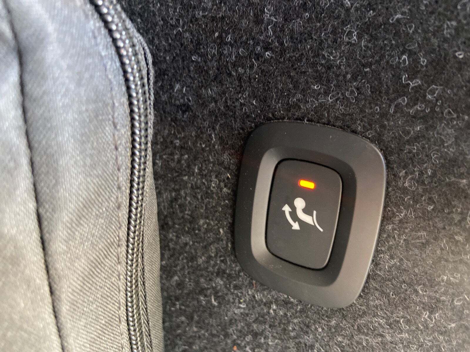 Hvid Volvo XC40 fra 2022