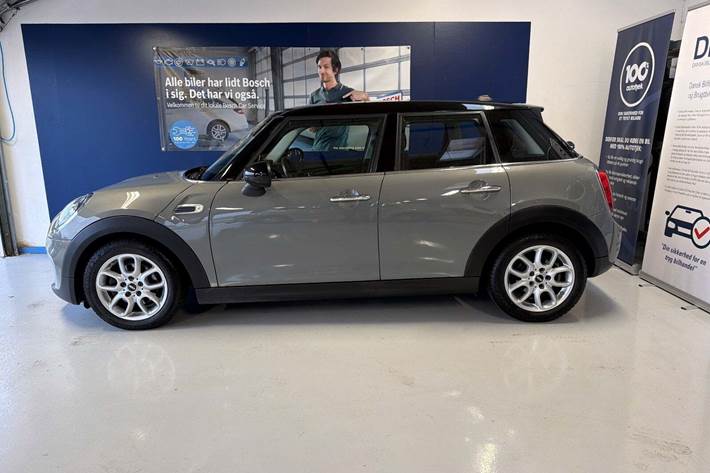 Grå Mini Cooper fra 2018