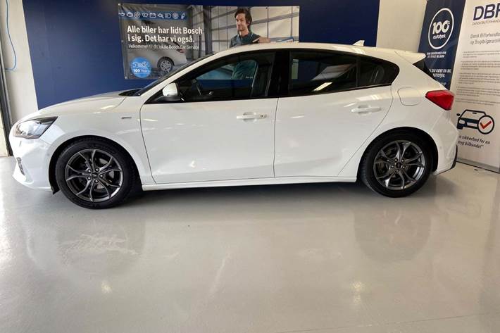 Hvid Ford Focus fra 2018