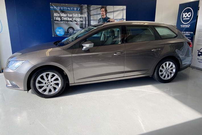 Grå Seat Leon fra 2017