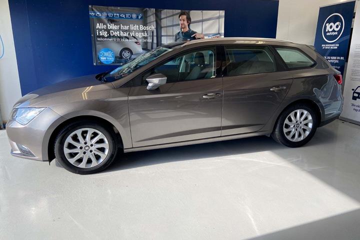 Grå Seat Leon fra 2017
