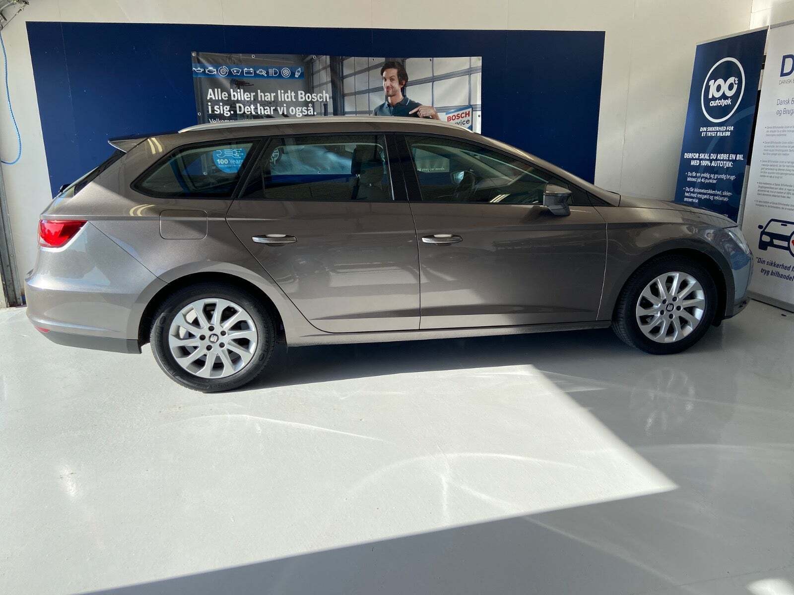 Grå Seat Leon fra 2017