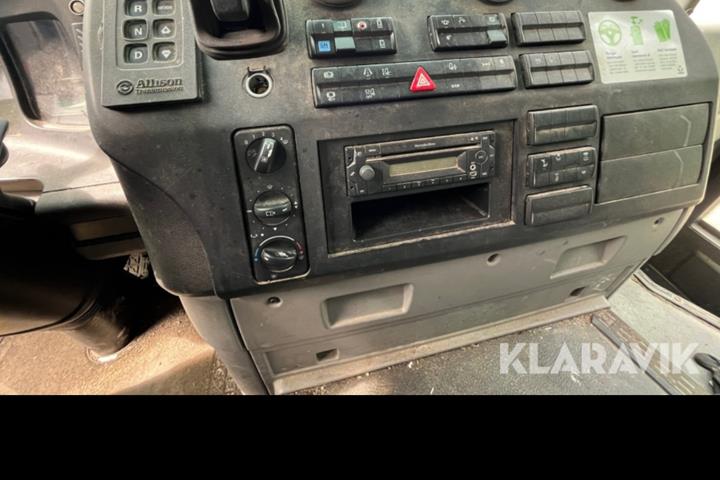 Beige Mercedes Econic 1830 fra 2016