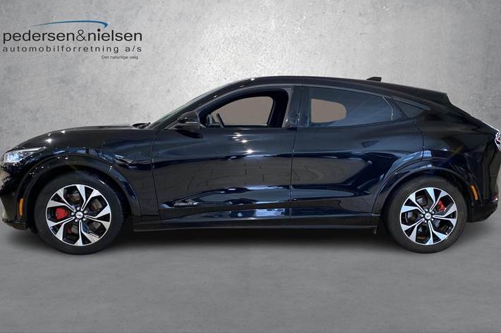 Sort Ford Mustang Mach-E fra 2024