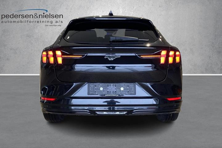 Sort Ford Mustang Mach-E fra 2024