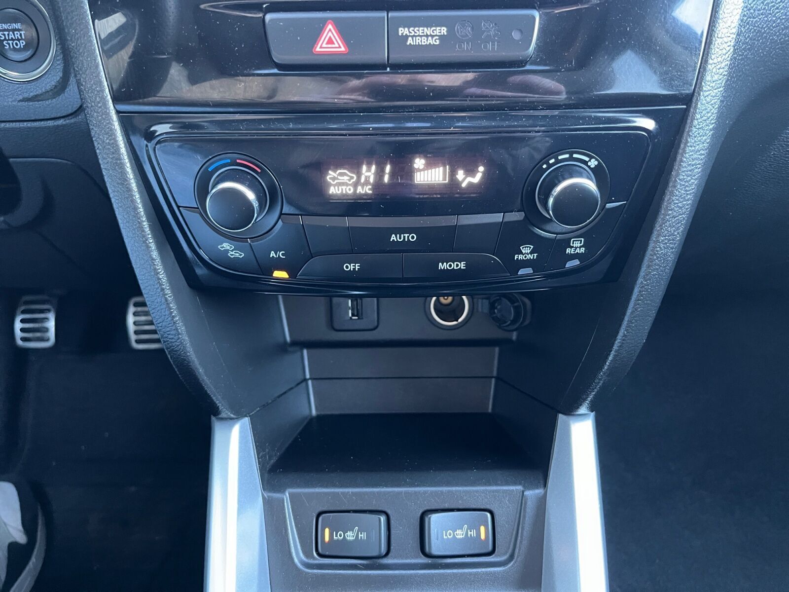 Sølv Suzuki Vitara fra 2017