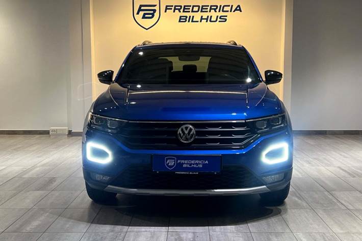 Blå VW T-Roc fra 2020